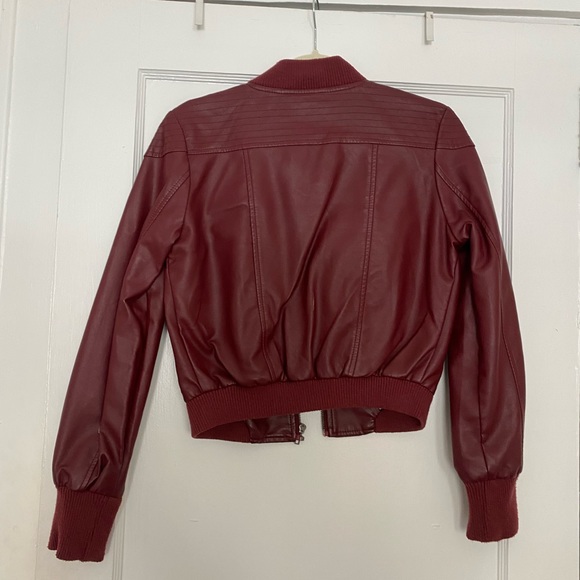 Leather jacket - Picture 2 of 2